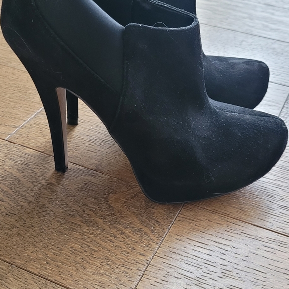 Jessica Simpson black ankle booties heels - Picture 3 of 6